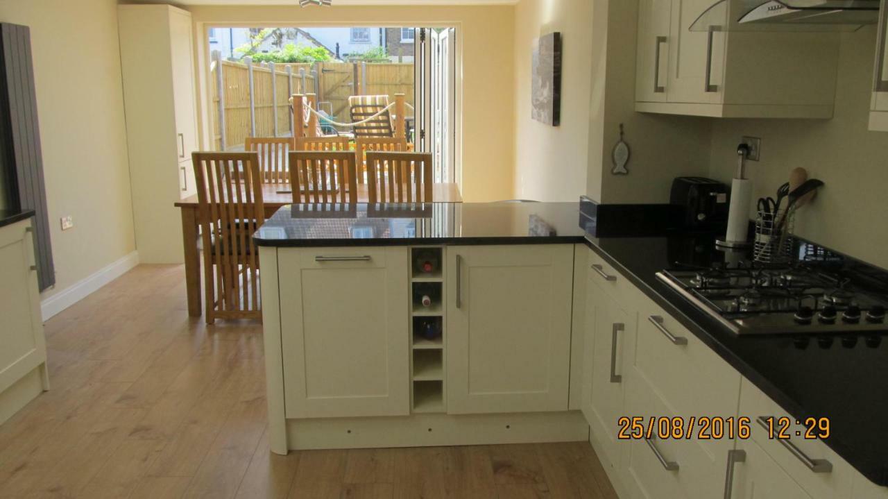 Chloe Cottage Whitstable Esterno foto